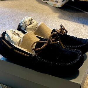 Ugg Womens Dakota: Black, size USA 9